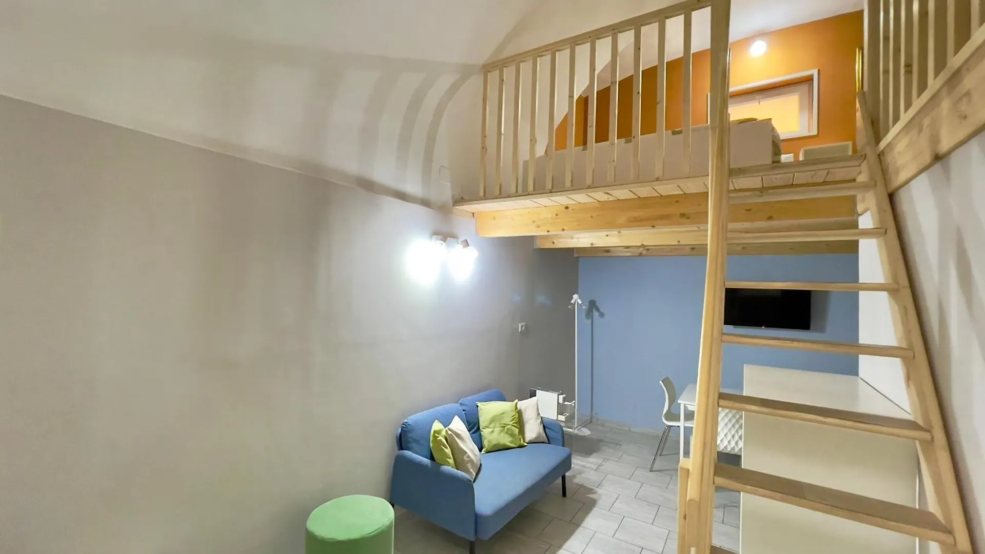 Loft Munira Apartment Naples Italy